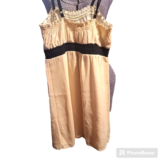 Floral Dress Kids - Picture 2 of 3